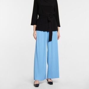 Max Mara • Leisure played blue wide leg pants